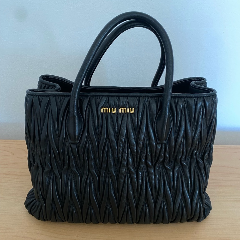 Miu Miu medium size shoulder bag - Picture 1 of 8